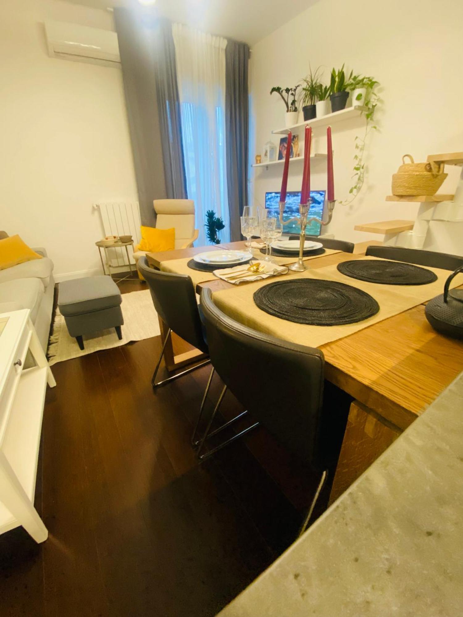 Central Apartment And Parking Verona Eksteriør bilde